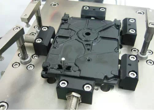 硬盤(pán)行業(yè)裝配檢測(cè)